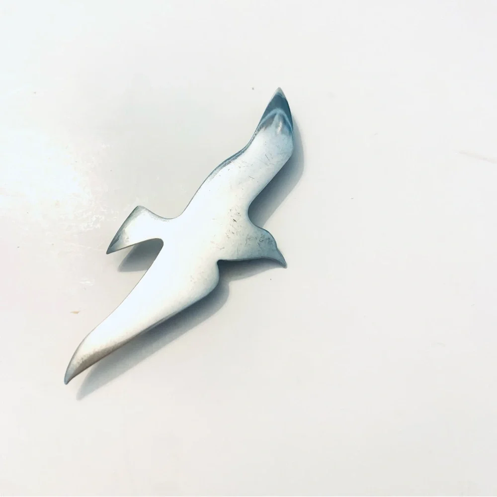 INTERNATIONAL STERLING Soaring Seagull Bird Brooch Pin, Pendant, silver 925